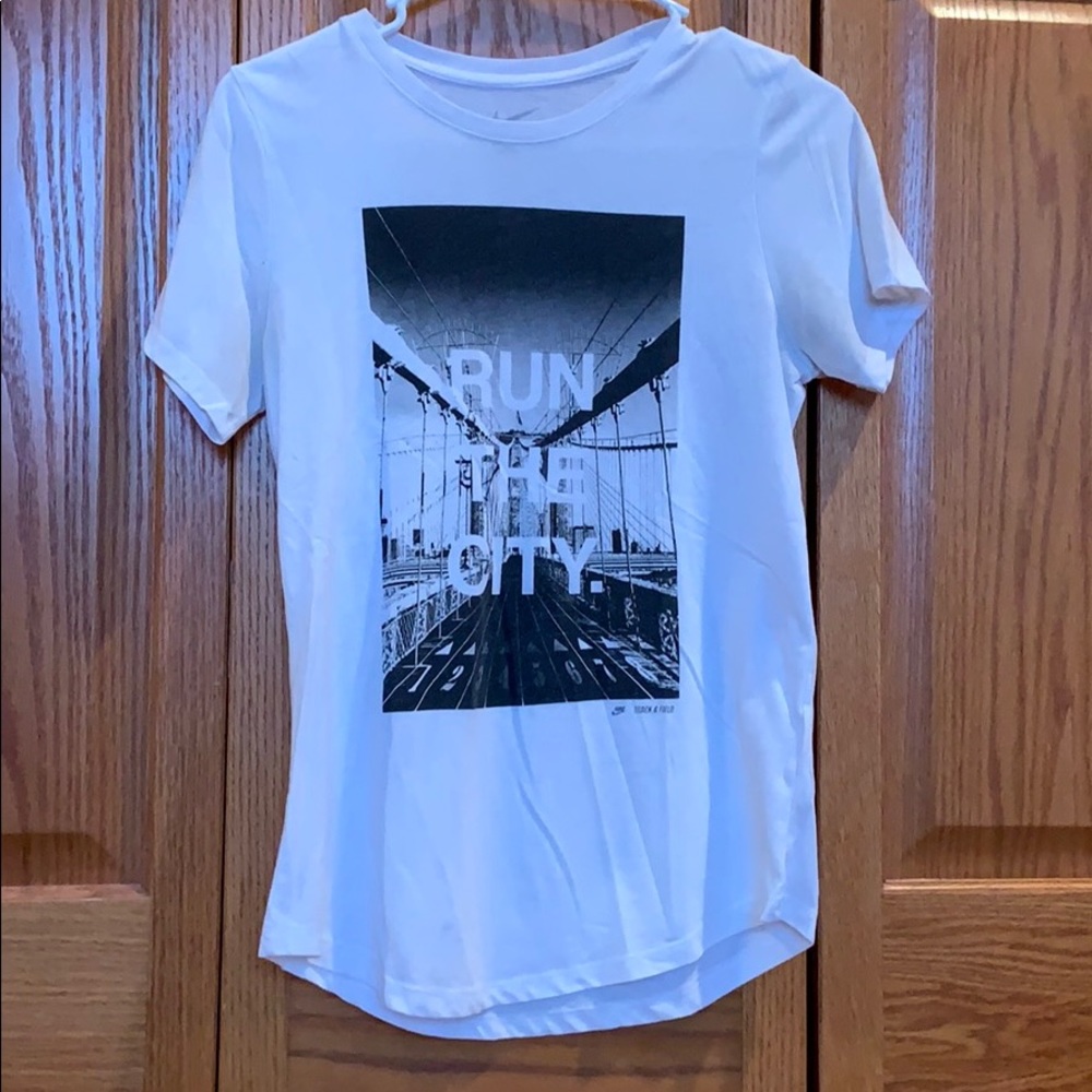 Nike tee